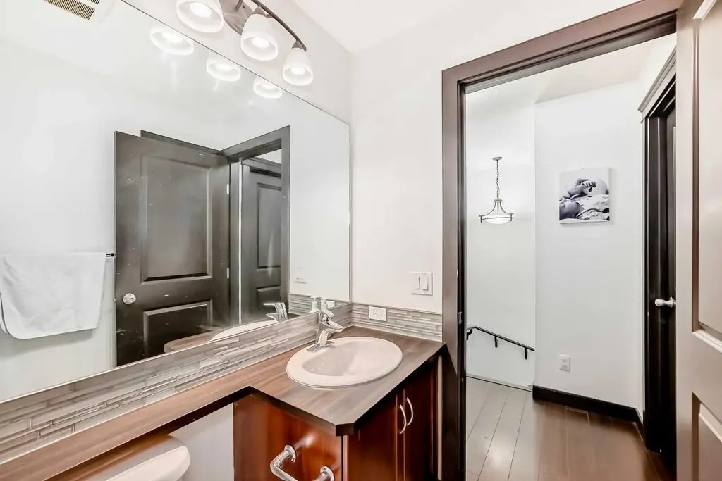 17 Redstone Common NE Calgary AB T3N 0K3