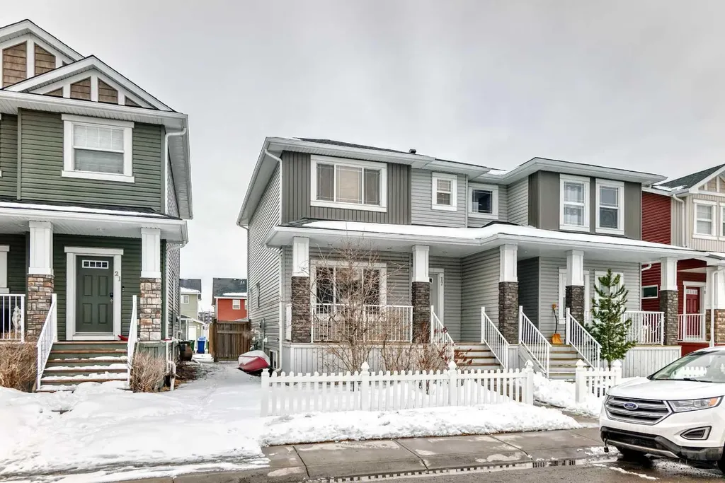 17 Redstone Common NE Calgary AB T3N 0K3