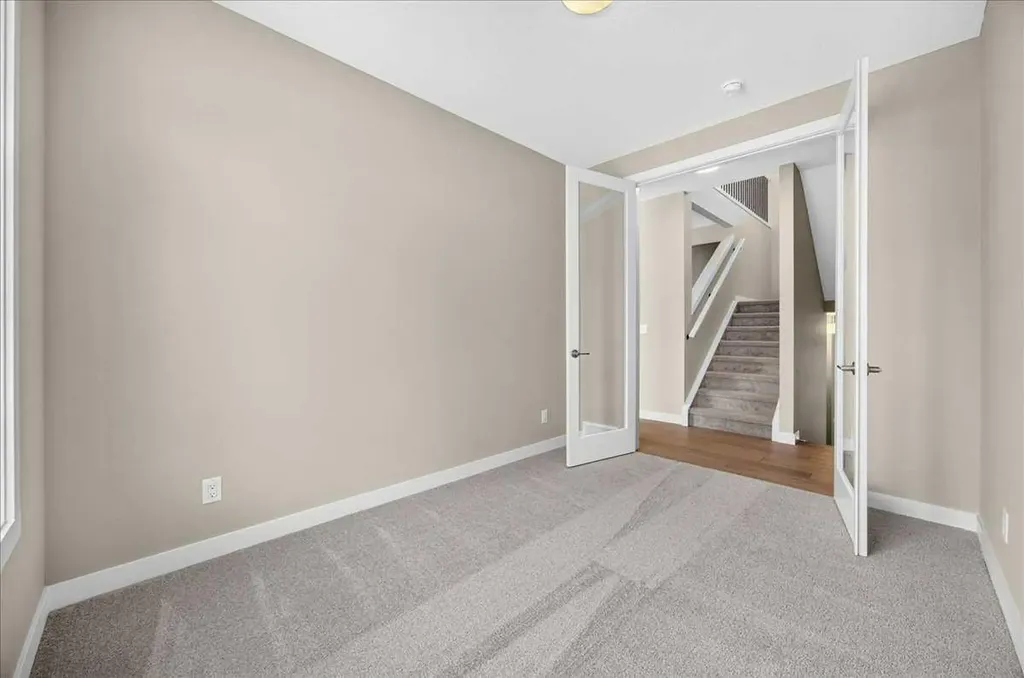 152 Crimson Ridge Place Calgary AB T3L 0K4