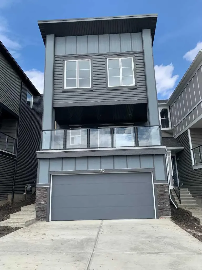 152 Crimson Ridge Place Calgary AB T3L 0K4