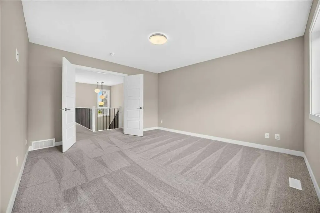 152 Crimson Ridge Place Calgary AB T3L 0K4