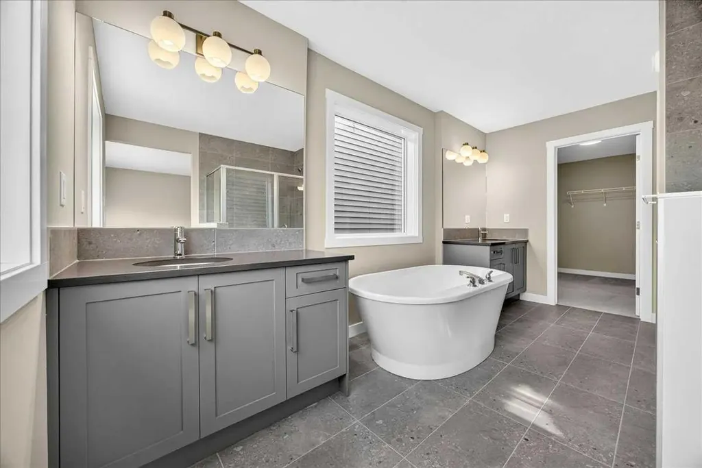 152 Crimson Ridge Place Calgary AB T3L 0K4