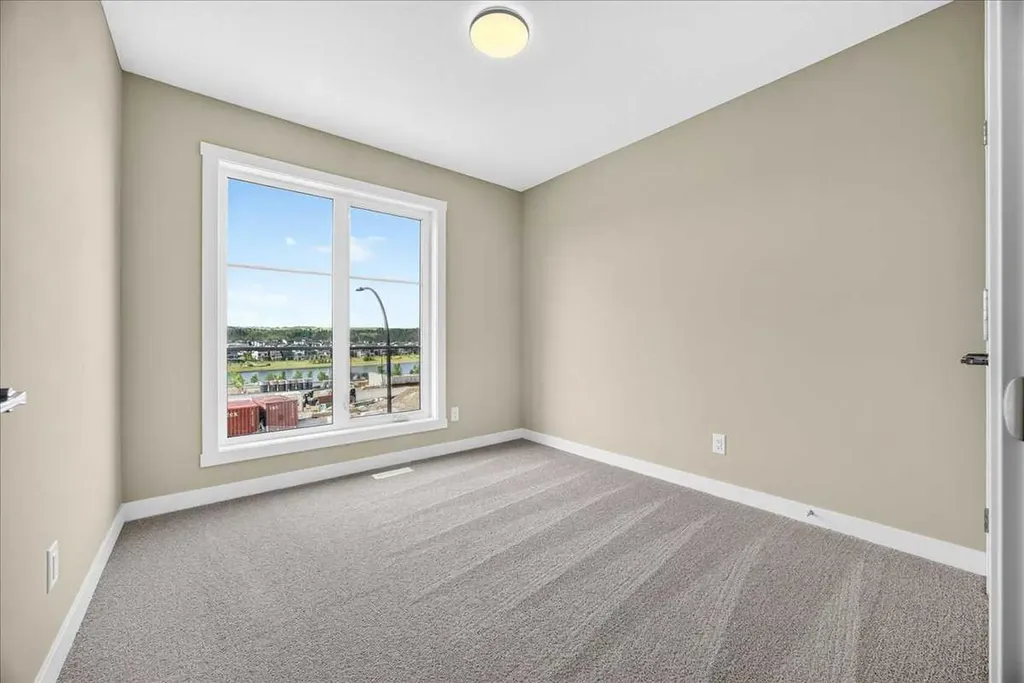 152 Crimson Ridge Place Calgary AB T3L 0K4