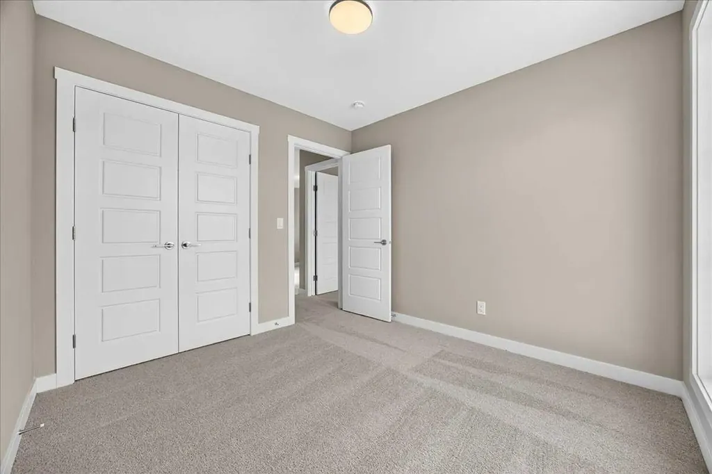 152 Crimson Ridge Place Calgary AB T3L 0K4