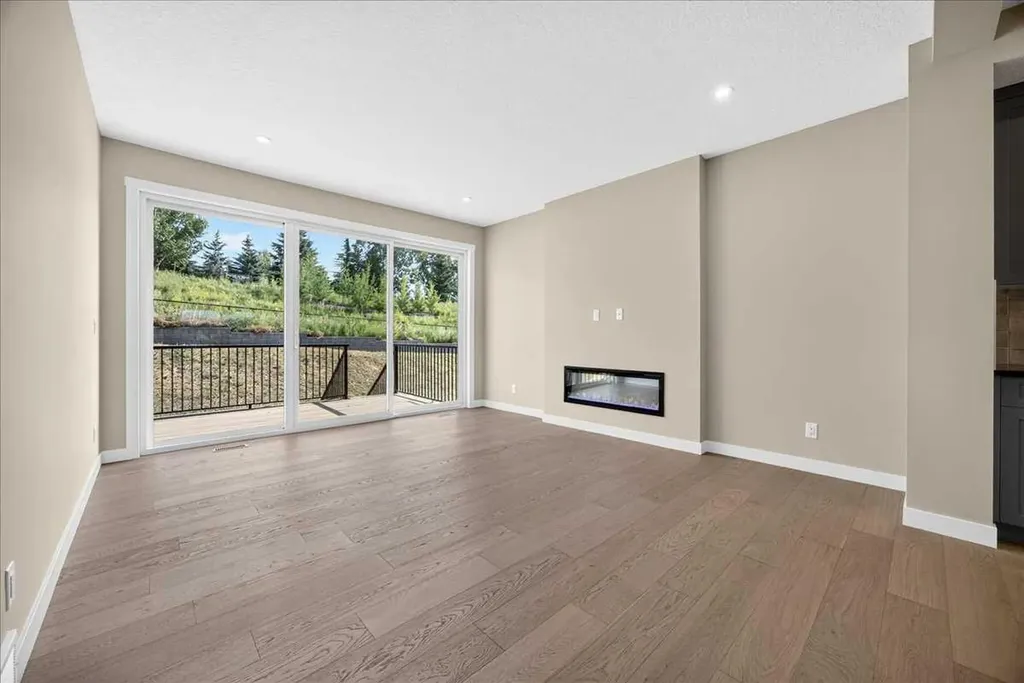 152 Crimson Ridge Place Calgary AB T3L 0K4