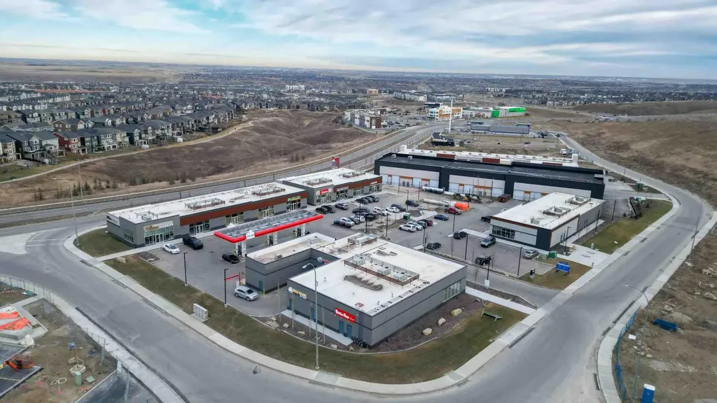 318 Nolanridge Crescent NW Calgary AB T3R 1W9
