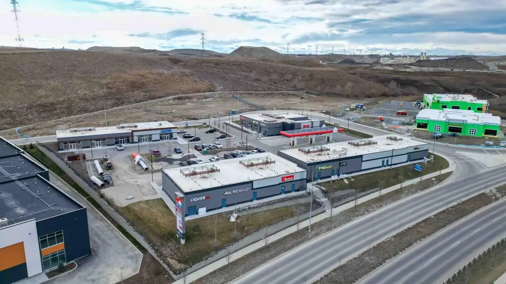 318 Nolanridge Crescent NW Calgary AB T3R 1W9