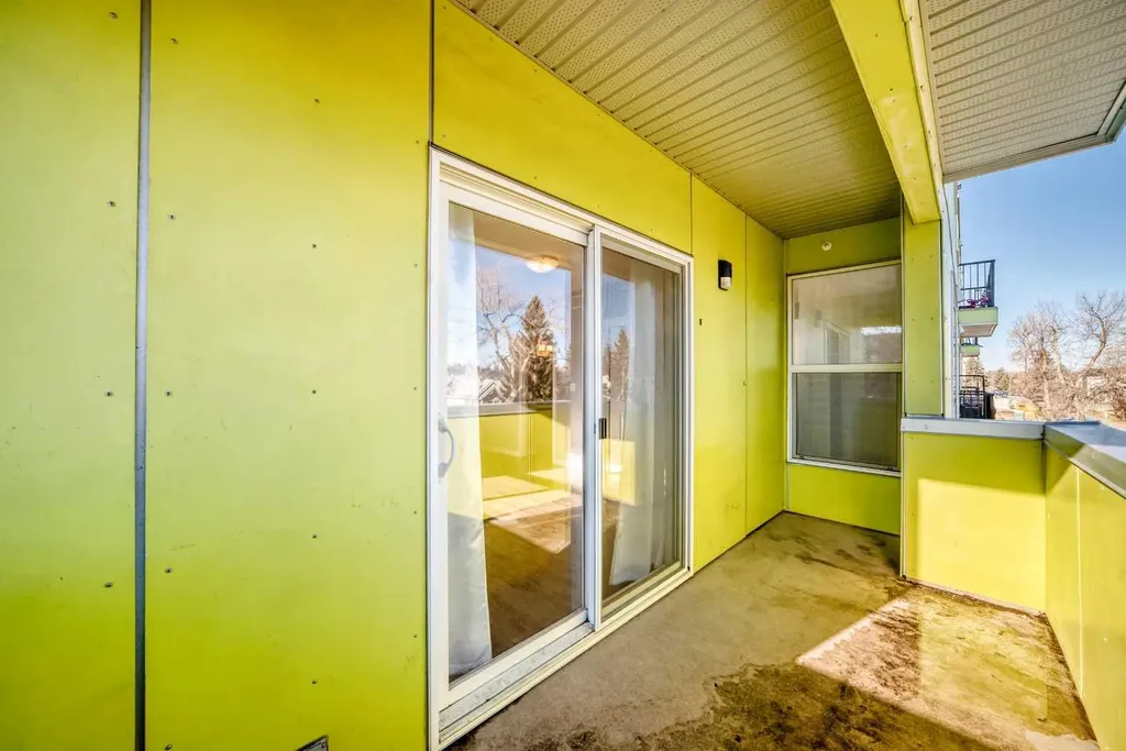 1740 9 Street NW Calgary AB T2M4Z5