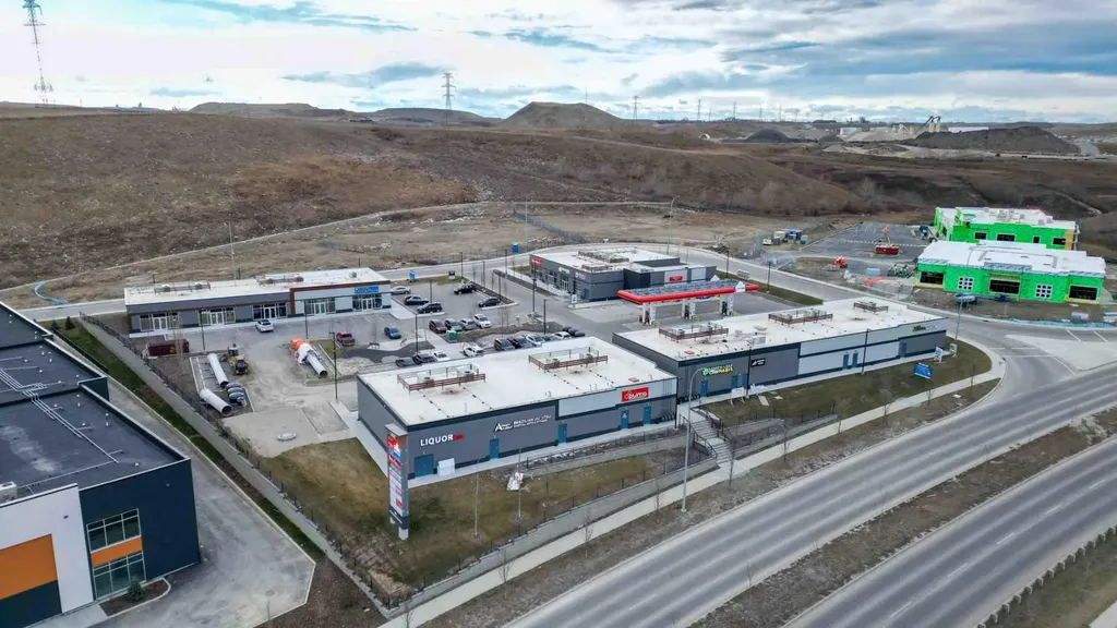 318 Nolanridge Crescent NW Calgary AB T3R 1W9
