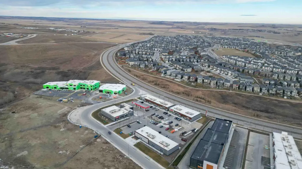 318 Nolanridge Crescent NW Calgary AB T3R 1W9