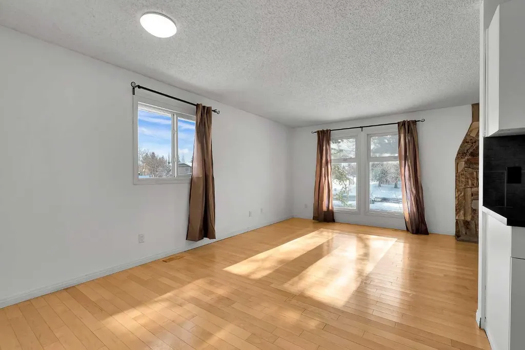 295 Edgepark Boulevard NW Calgary AB T3A4K4