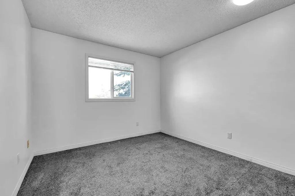 295 Edgepark Boulevard NW Calgary AB T3A4K4