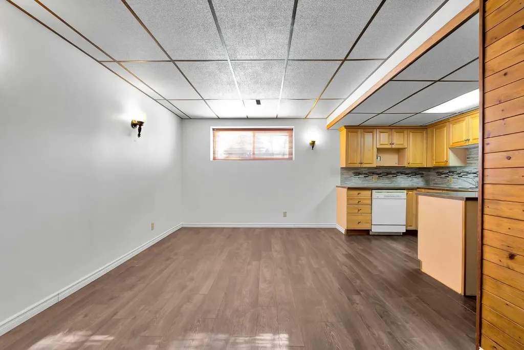 295 Edgepark Boulevard NW Calgary AB T3A4K4