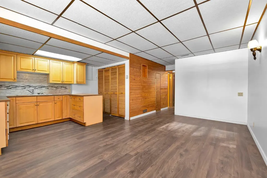 295 Edgepark Boulevard NW Calgary AB T3A4K4
