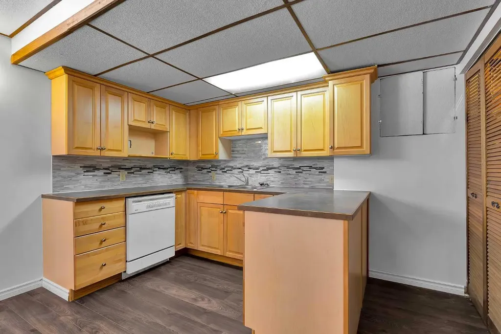 295 Edgepark Boulevard NW Calgary AB T3A4K4
