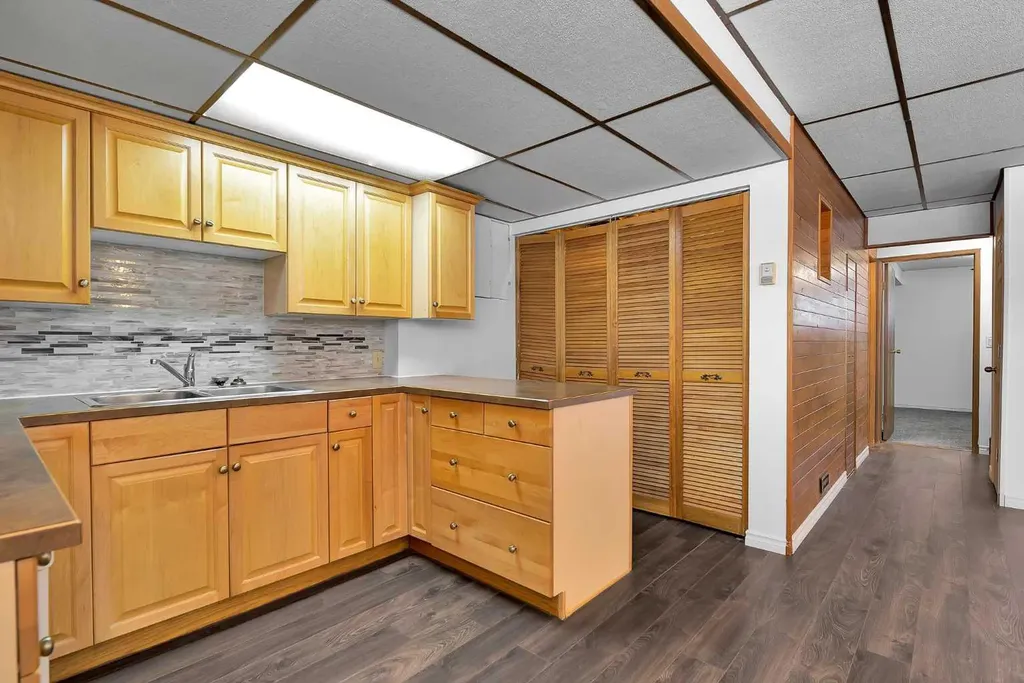 295 Edgepark Boulevard NW Calgary AB T3A4K4
