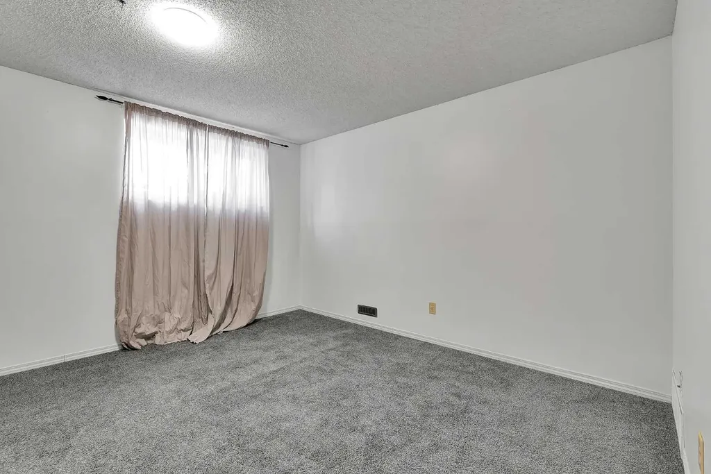 295 Edgepark Boulevard NW Calgary AB T3A4K4