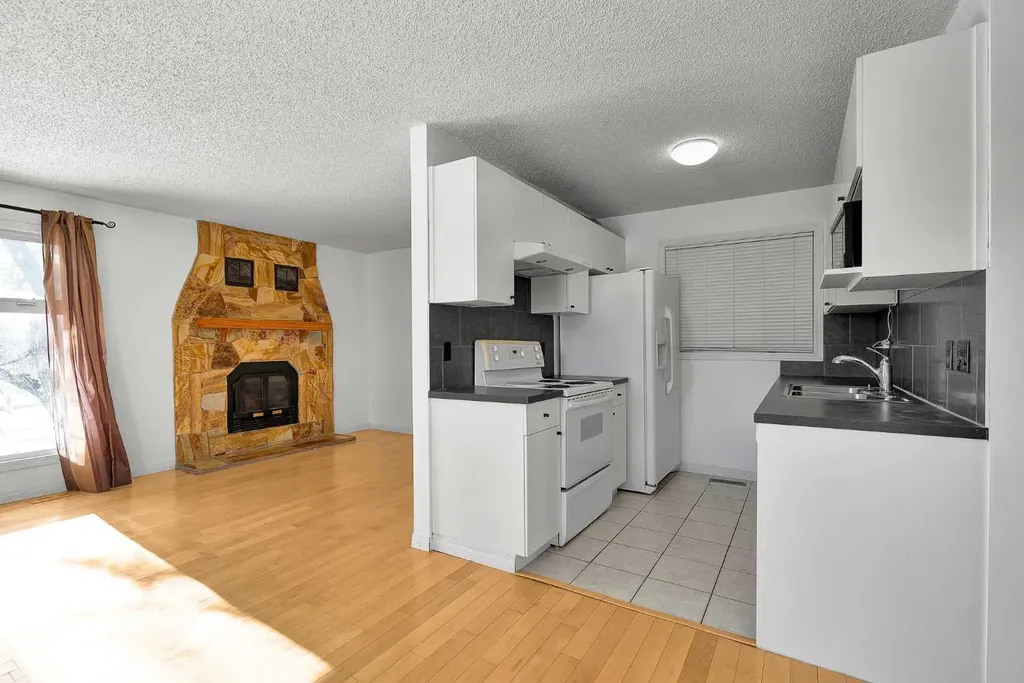 295 Edgepark Boulevard NW Calgary AB T3A4K4