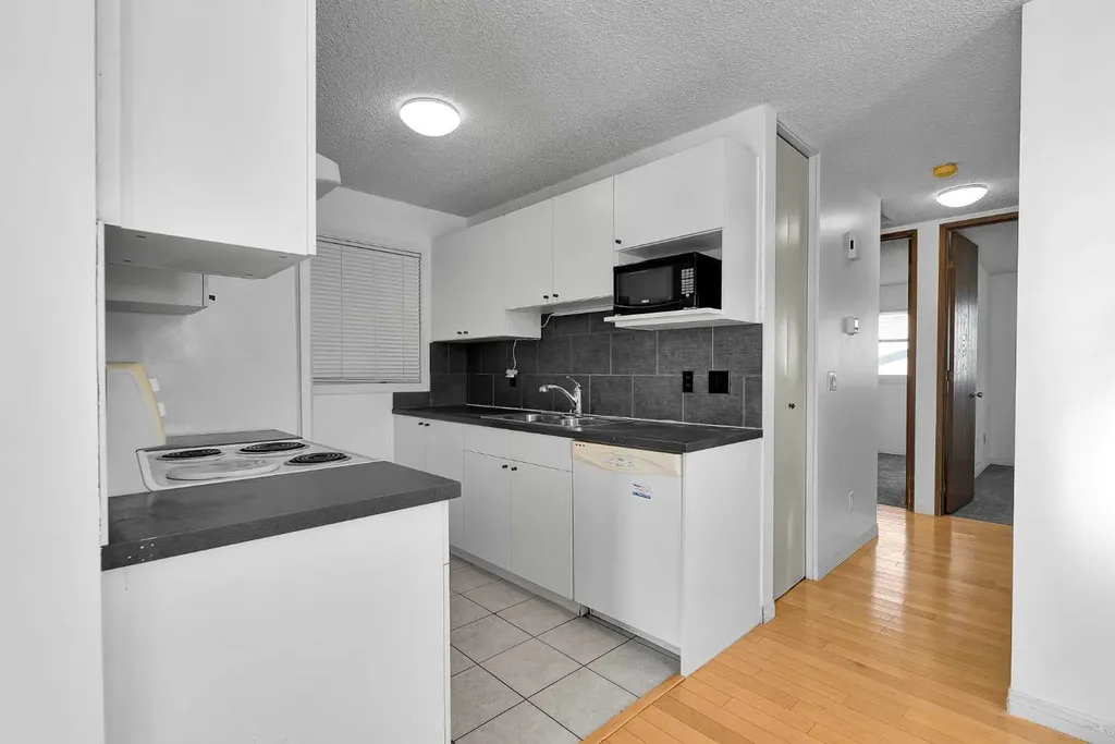 295 Edgepark Boulevard NW Calgary AB T3A4K4