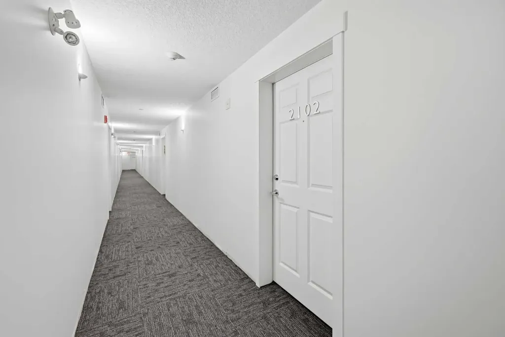 279 Copperpond Common SE Calgary AB T2Z 0S4