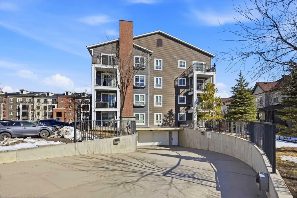 279 Copperpond Common SE Calgary AB T2Z 0S4