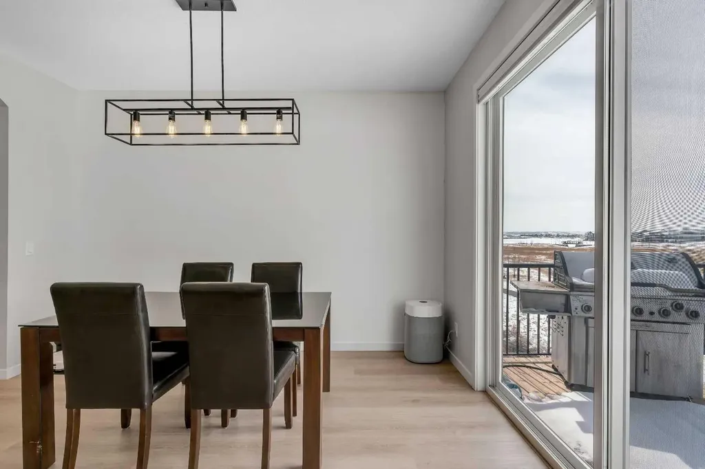23 Savoy Terrace SE Calgary AB T3S 0C6