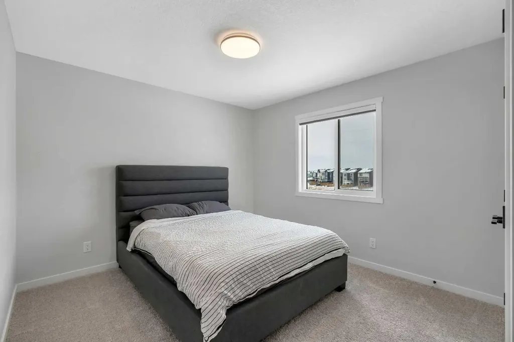 23 Savoy Terrace SE Calgary AB T3S 0C6