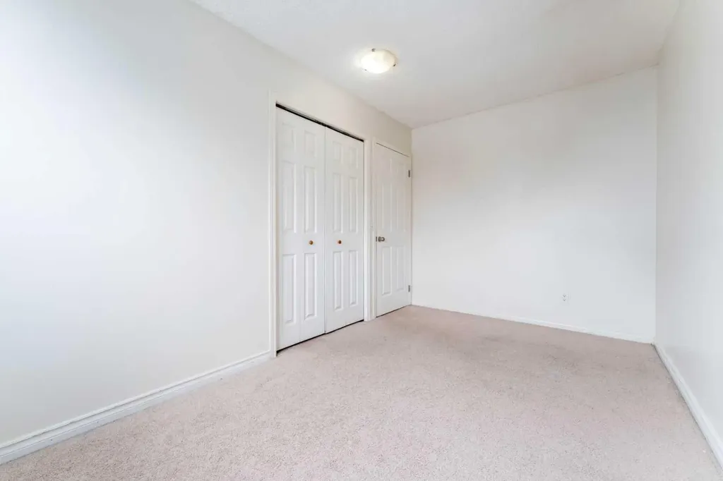 147 Templewood Drive NE Calgary AB T1Y 4M5