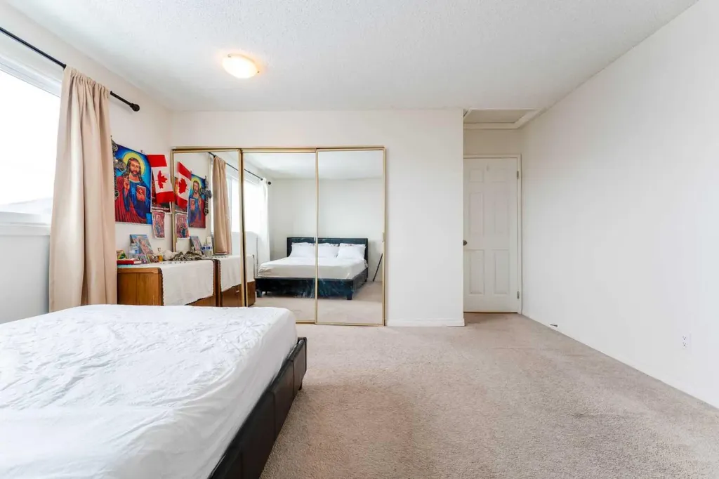 147 Templewood Drive NE Calgary AB T1Y 4M5