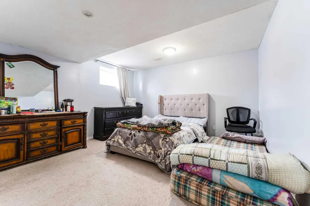 147 Templewood Drive NE Calgary AB T1Y 4M5