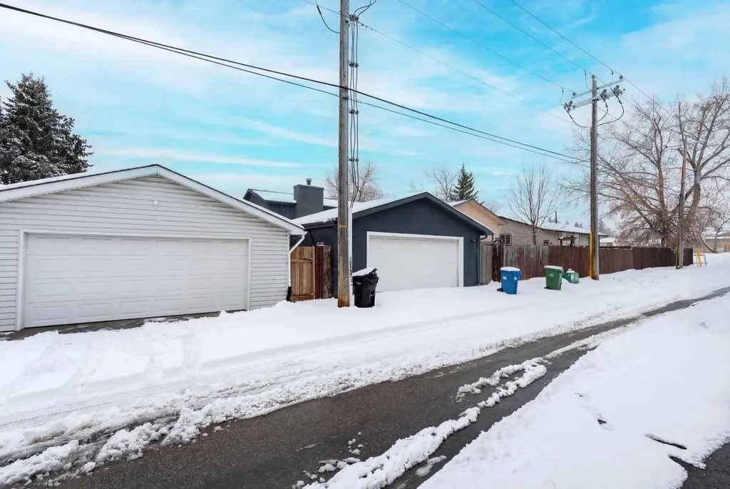 147 Templewood Drive NE Calgary AB T1Y 4M5