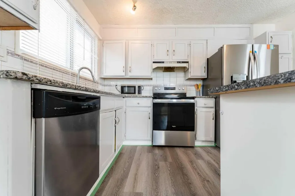 147 Templewood Drive NE Calgary AB T1Y 4M5