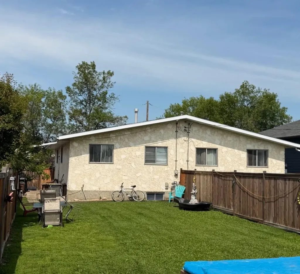 6403B 49 Avenue Camrose AB T4V 0P6