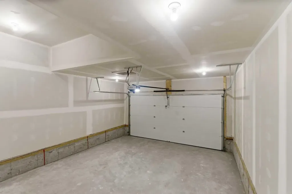 358 Corner Glen Way NE Calgary AB T3N 2P1