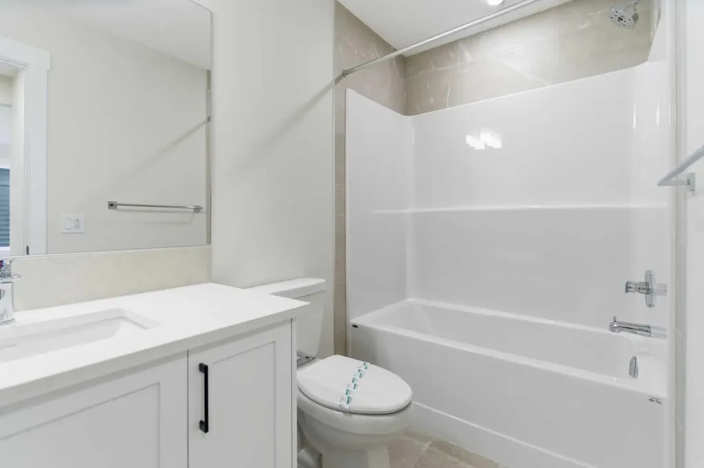 358 Corner Glen Way NE Calgary AB T3N 2P1