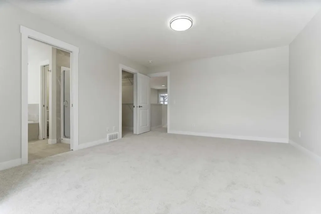 358 Corner Glen Way NE Calgary AB T3N 2P1