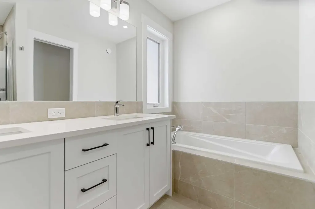 358 Corner Glen Way NE Calgary AB T3N 2P1
