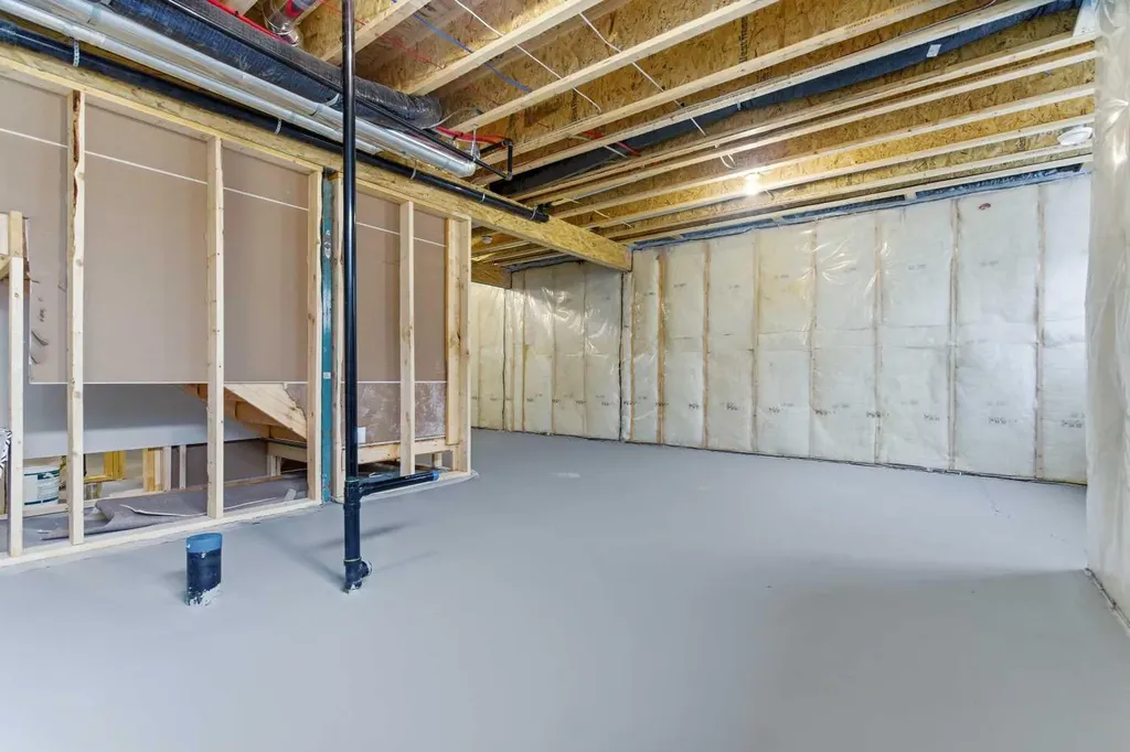 358 Corner Glen Way NE Calgary AB T3N 2P1