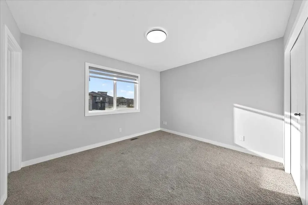 17 Belmont Green SW Calgary AB T2X5E3