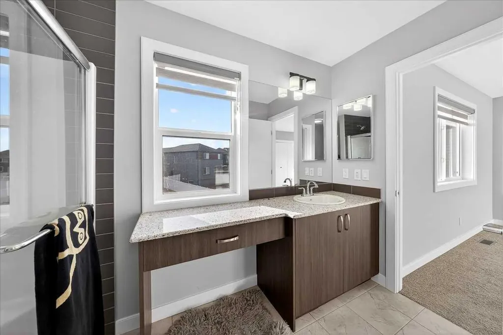 17 Belmont Green SW Calgary AB T2X5E3