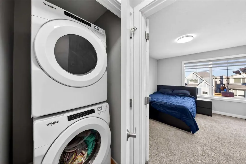 17 Belmont Green SW Calgary AB T2X5E3