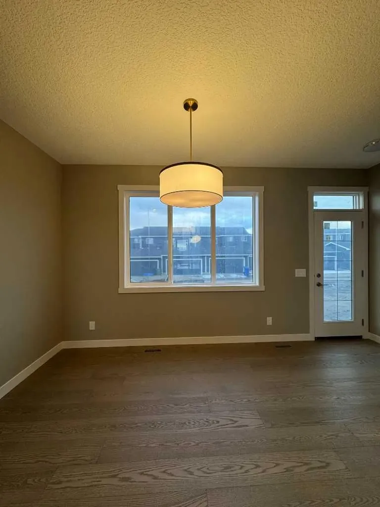 219 Waterford Heights Chestermere AB T1X 3B7
