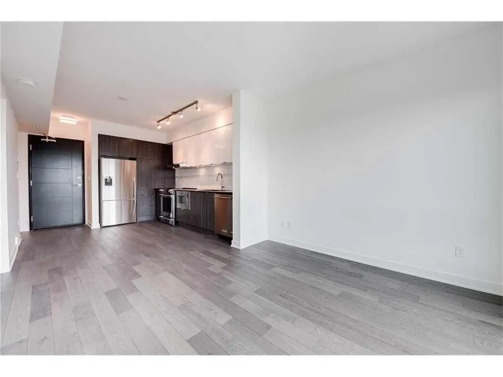 930 6 Avenue SW Calgary AB T2P 1J3