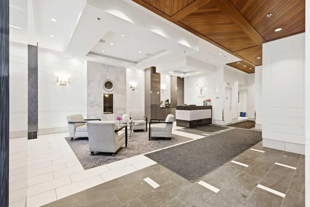 930 6 Avenue SW Calgary AB T2P 1J3