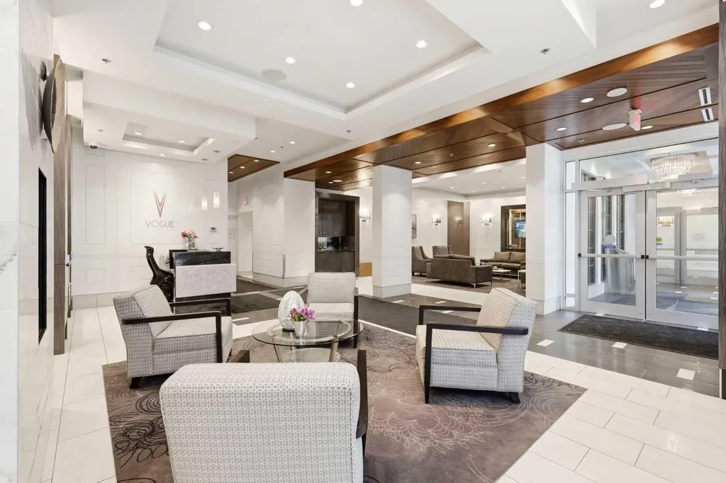 930 6 Avenue SW Calgary AB T2P 1J3