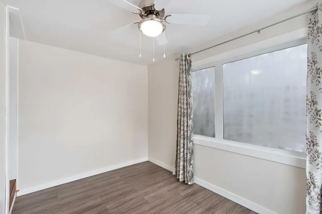 1 Park Avenue Carstairs AB T0M 0N0