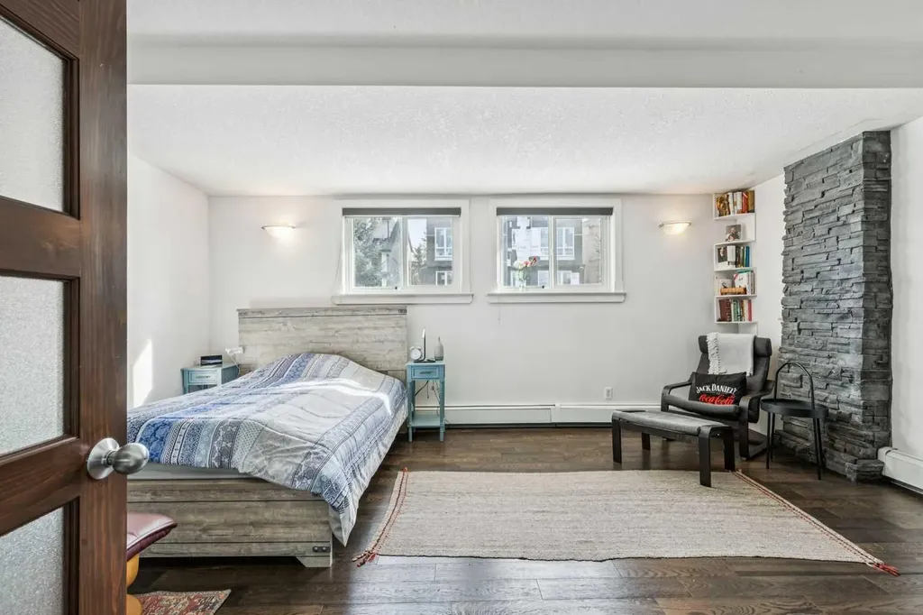 1915 26 Street SW Calgary AB T3E2A2
