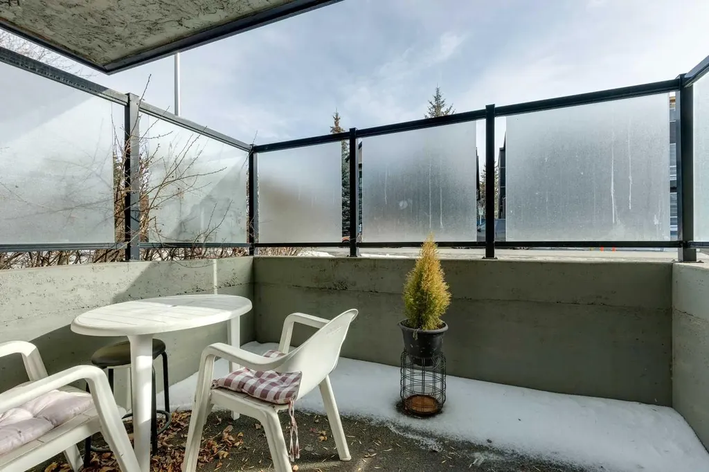 1915 26 Street SW Calgary AB T3E2A2