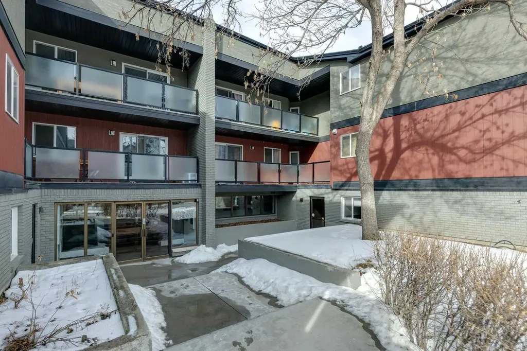 1915 26 Street SW Calgary AB T3E2A2
