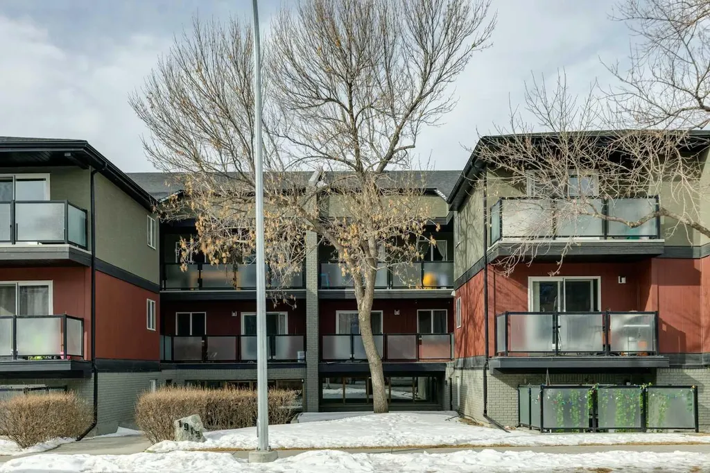 1915 26 Street SW Calgary AB T3E2A2